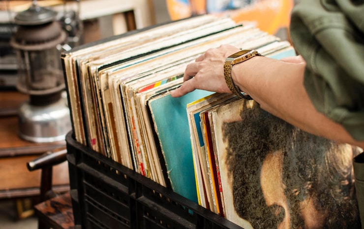 Vinyl record mailer being sealed
